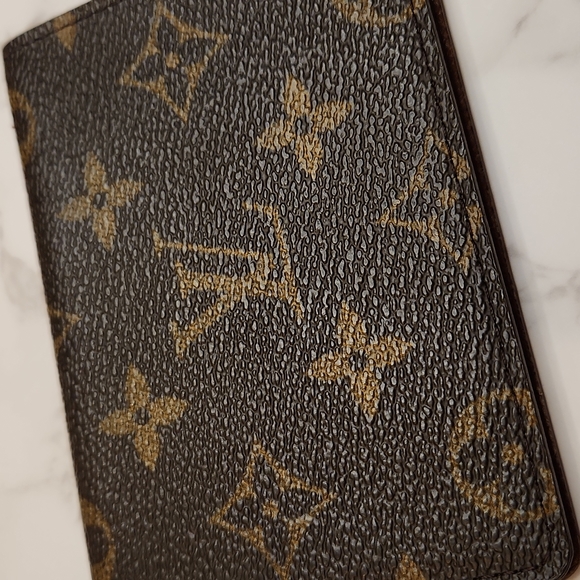 Authentic Louis Vuitton Monogram ID Holder - Picture 2 of 7